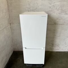 【YAMADA】 ヤマダ ノンフロン冷凍冷蔵庫 YRZ-C12H1 容量117L 冷凍30L 冷蔵87L 2022年製 美品 Y0240