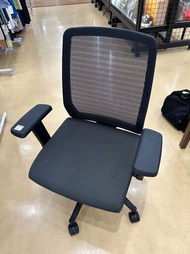 【軽トラック貸出サービス有】コイズミファニテック　エルゴノミックチェア