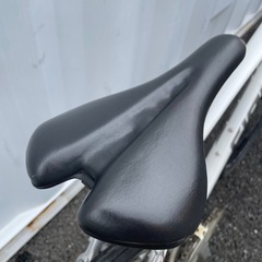 クロスバイク エスケープ R3 身長160-175cm 定価6.7万円 2022