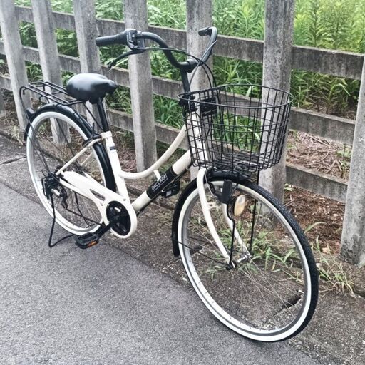 ★前後タイヤ新品交換済み!!お届け可！★ 26インチ 自転車 『DACCARAT』 6段変速