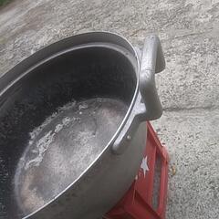 アルミ大鍋　直径60cm