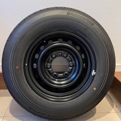 ハイエース 200系　純正タイヤ・ホイールセット　　