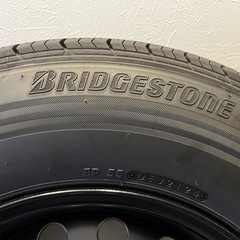 ハイエース 200系　純正タイヤ・ホイールセット　　