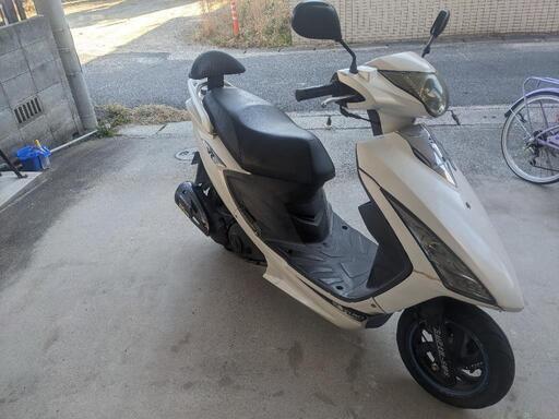 実用性抜群⭐SUZUKI　GSR125cc