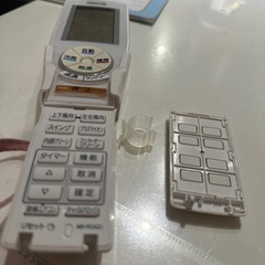 富士通　中古エアコン　2013年製 7kw 23畳用〜9/6まで　