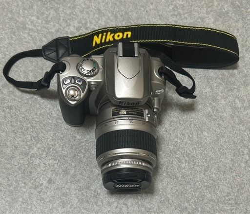 Nikon DIGITAL CAMERA D40 Nikon AF-S DX NIKKOR ED 18-55mm 1:3.5-5.6G II⭐️デジタル一眼レフカメラ⭐️