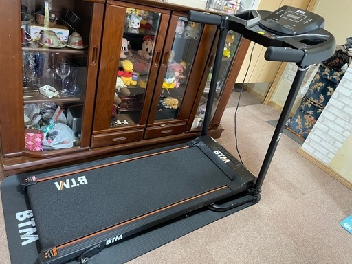 【3万5千円の電動ルームランナー】BTM 電動ルームランナー 12種類のダイエットプログラム付き 音楽再生機能有り