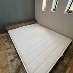 新品・未使用　クイーンサイズベッド