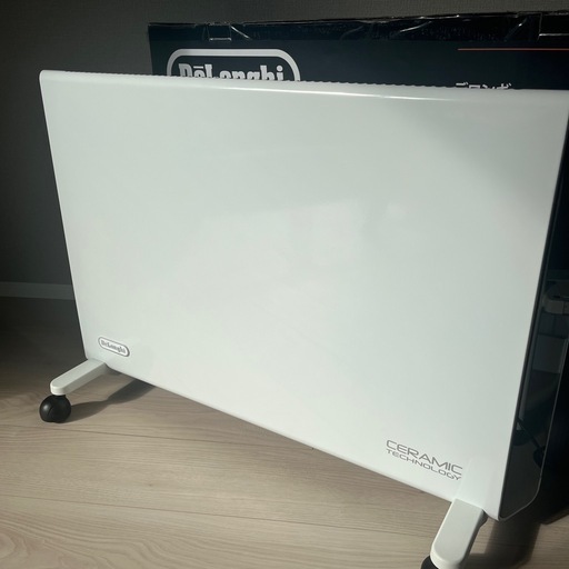 【箱付き】Delonghi デロンギ ヒーター HXJ60L12 コンベクターヒーター