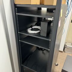 限定1台！静岡駅近好物件！！！【中古美品】オフィスサーバーラック