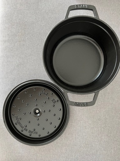 『新品未使用品』ストウブ 22cm ブラック