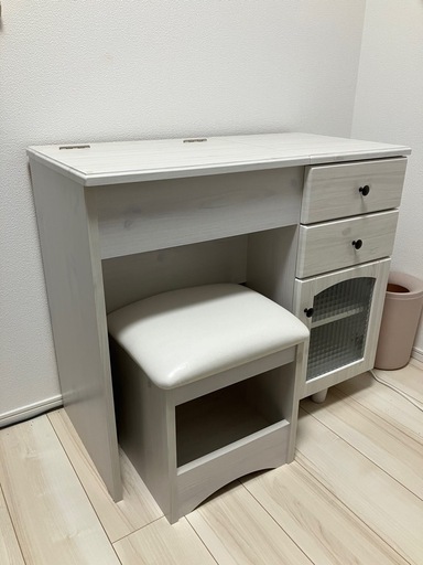ドレッサー