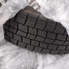 取引中　スタッドレスタイヤ