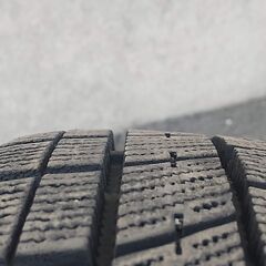 スタッドレスタイヤ　ホイール付　4本セット