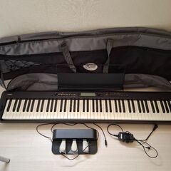 CASIO電子ピアノと付属品