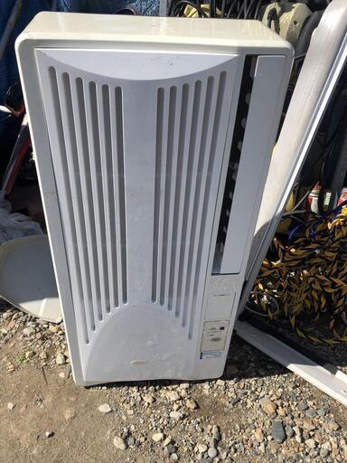 お届けも可　窓用エアコン　２０１４年製