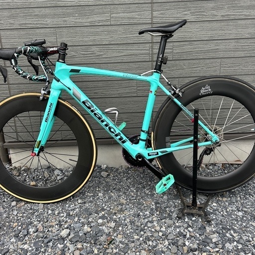最終値下げ！Bianchi インテンソ　カーボンフレーム　カーボンホイール