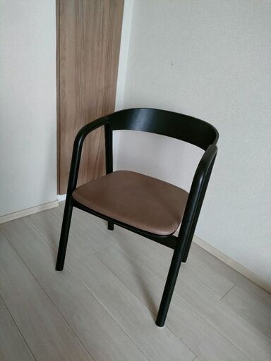 モーダエンカーサ　ダイニングチェア　インレーチェア　スケッチ