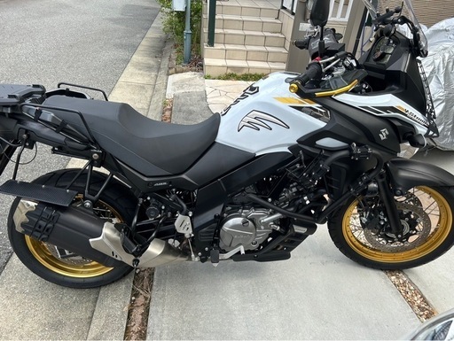 【美車】2023年 Vストローム650 エンジンガード等装着 25mmダウン 美車】2023年 Vストローム650 エンジンガード等装着 25mmダウン 美車】2023