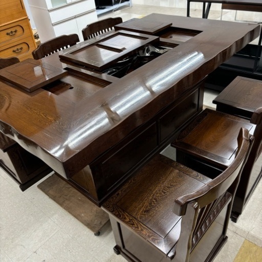 桐生店【現状品】j9-13 ダイニングテーブル タガヤサン 鉄刀木 回転椅子 囲炉裏 7点セット
