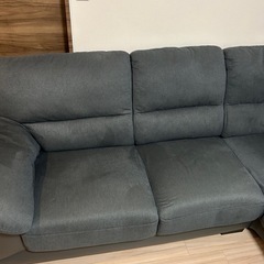 [9/6までに引き取り可能な方］ニトリ　カウチソファー　ウォール3KD