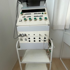 【最終値下げ】低周波鍼通電機　平和電子工業　【Quadex QT-22】