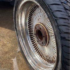 ワイヤーホイール22インチ