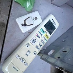 稼動品【ダイキン/DAIKIN】2017年製 ルームエアコン 2.8kw F28UTES-W 