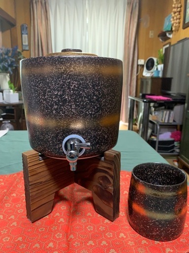 焼酎サーバ　有田焼　　ワイングラス　　ビールグラス