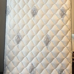 超美品！シモンズ　高級マットレスBeautyrest Silver シングルサイズ