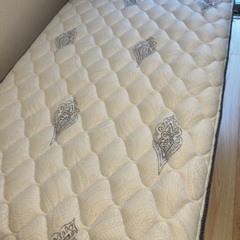 超美品！シモンズ　高級マットレスBeautyrest Silver シングルサイズ