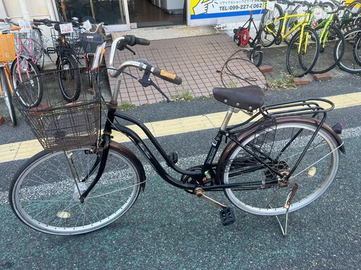 リサイクルショップどりーむ天保山店　No1354　自転車　ママチャリ　黒色　ベル付き　26インチ　6段ギア付き　LEDオートライト付き