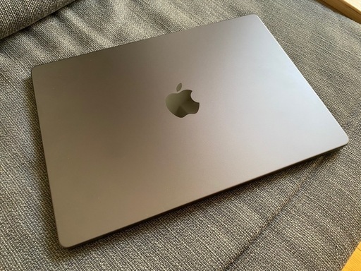 美品！MacBook Pro 2023 M3pro 12CPU 18GPU