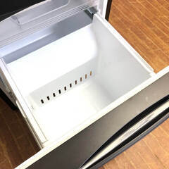 ss6706　東芝 冷蔵庫 153L GR-U15BS(K) セミマットブラック 2ドア 右開き 取扱説明書付 TOSHIBA 冷凍冷蔵庫 黒 3段ドアポケット 耐熱テーブルボード 一人暮らし コンパクト 冷蔵庫 中古