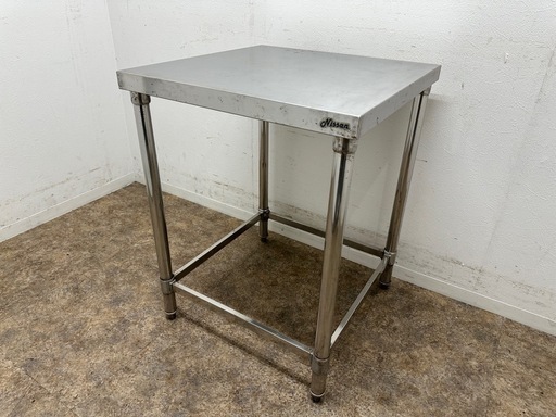 ステンレス　業務用　作業台　厨房　飲食店　W６００ｘD６００ｘH８００ｍｍ