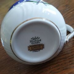 リチャードジノリ ベネチアンローズ蓋付きカップ