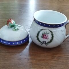 リチャードジノリ ベネチアンローズ蓋付きカップ