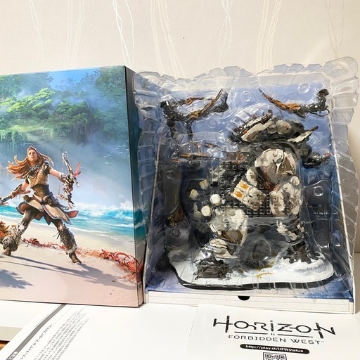 新品・未使用 ソニー PS5 Horizon Forbidden West ホライゾン モンスター 特大 フィギュアのみ