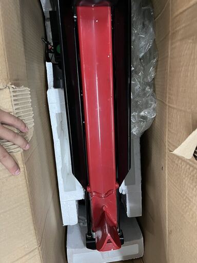 【在庫処分】薪割り機 8t 電動 油圧式 四分割 カッター 直径250mmまで対応  od469