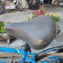 クロスバイク　２７インチ　６変速　カゴ　ライト　付き　青　配達可能