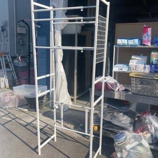 A-813　洗濯物置きラック‼️ホワイトスチール