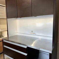 【お買い得‼️】高級♪ アクタス取り扱い 株式会社エコー 120cm幅キッチンボード 食器棚 収納家具 天板ステンレス 木目調ダークブラウン♪