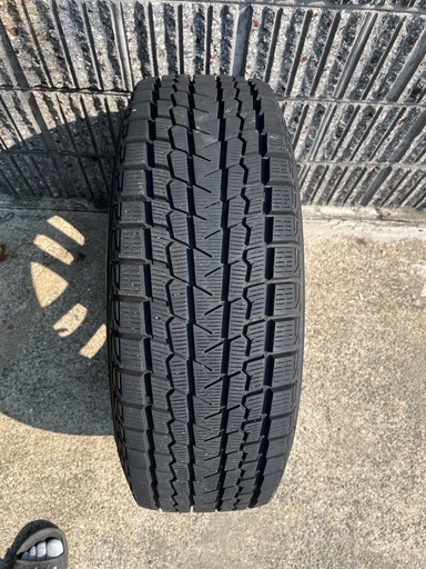 【格安】ヨコハマタイヤ　ブルーアース　スタッドレスタイヤ　225/65R17