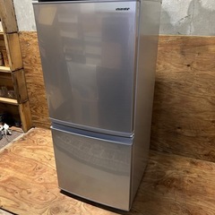 八戸市内配送無料】137L 冷蔵庫 2019年式 SHARP SJ-D14E-S どっちも