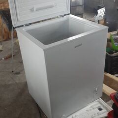 冷凍庫 谷山電停近くです。