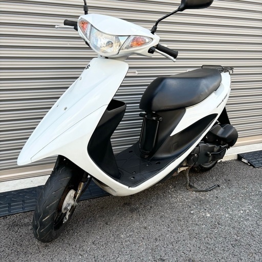 2923.配送込み、アドレスv50 白メーター　バッテリー、ミラー、プラグ新品　千葉県柏市　即日配送、自走引き取りも可能