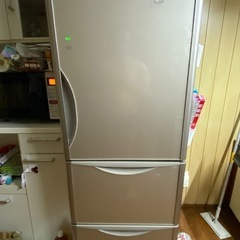HITACHI 2016年製 冷蔵庫　315ℓ