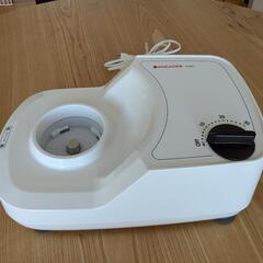 値下げしました　パン捏ね器　日本ニーダーPK800生活雑貨 調理器具