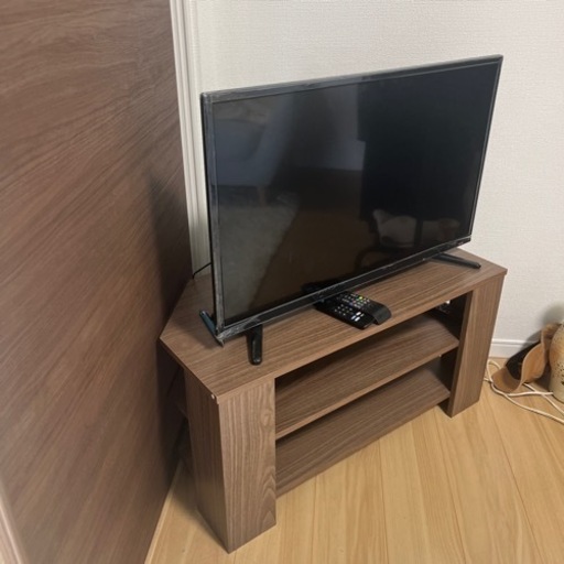 テレビ（テレビ台付き）