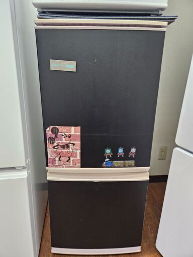 リサイクルショップどりーむ天保山店　No12585　SHARP　２ドア冷蔵庫　2013年製　全体容量137L　※扉にシールあり